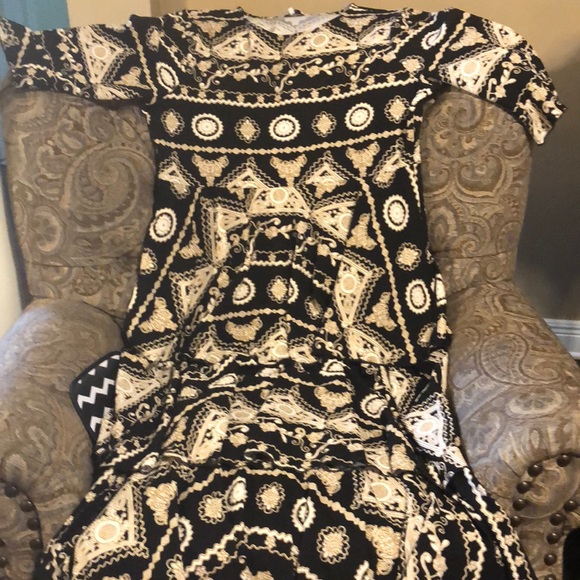 Dainty Jewells - Picture 3 of 5